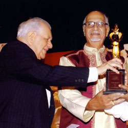 Anand Dinkar Karve